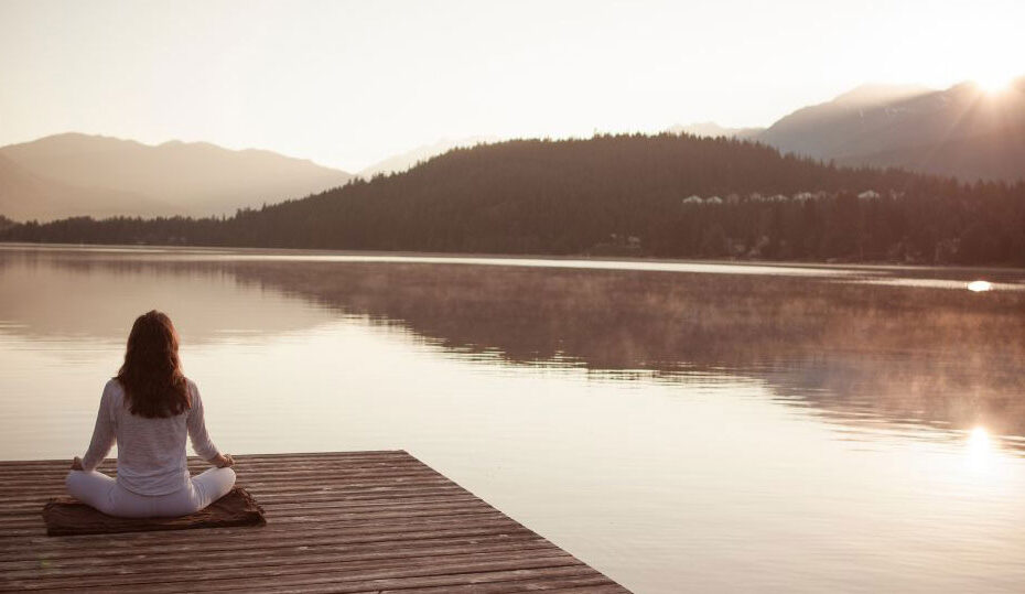 Let's explore practical techniques on how to not try to hard during meditation​. Find the top 10 tips for easy meditation make it accessible and enjoyable.